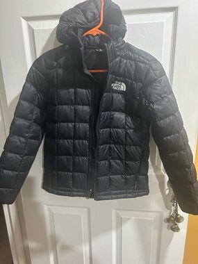 The North Face Kids' Black Thermoball Puffer Jacket - New Condition!